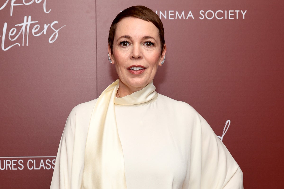 Olivia Colman criticised by Scottish lesbian group after describing herself as ‘gay man’ Olivia Colman criticised by Scottish lesbian group after describing herself as ‘gay man’