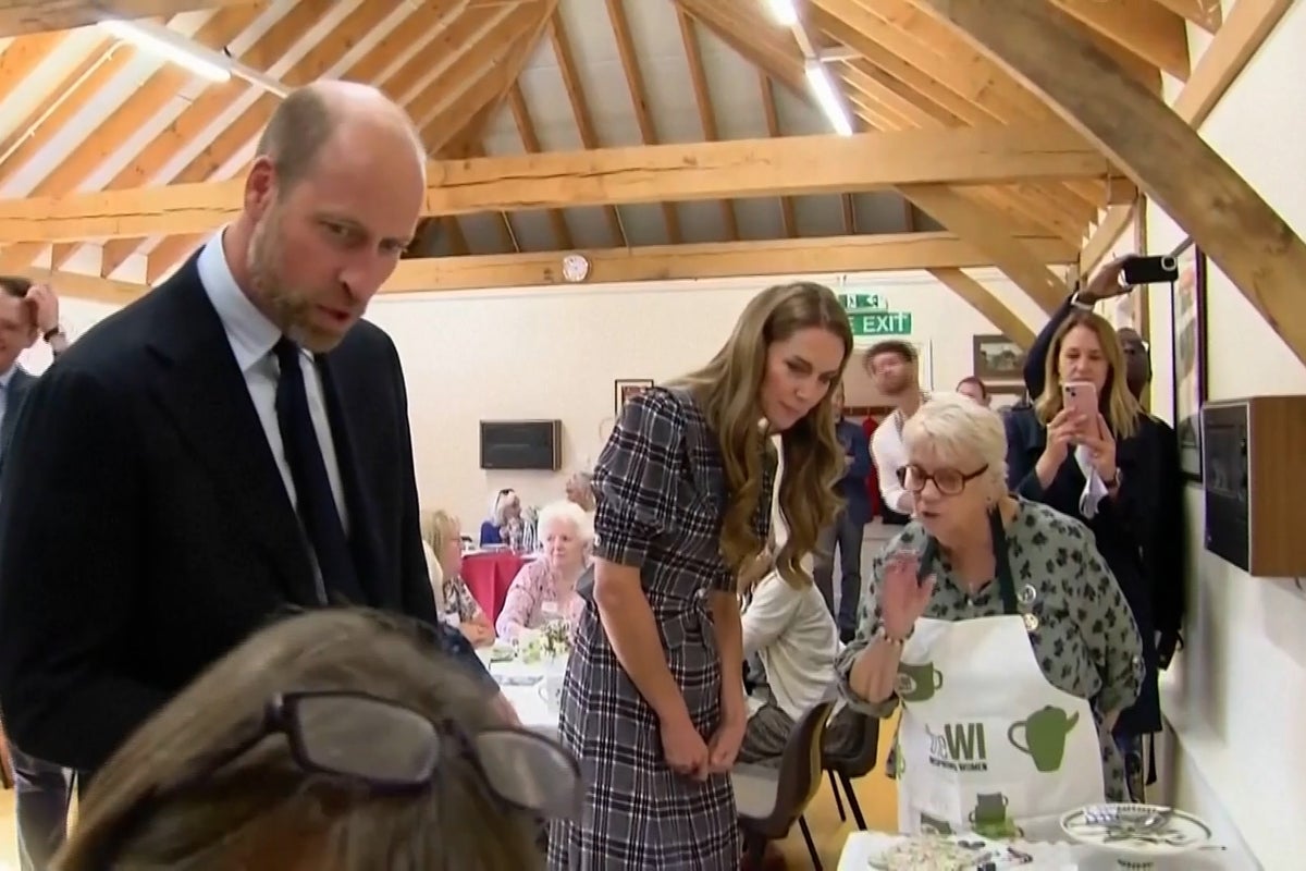 Prince William makes Bake Off gag as he and Kate tuck into cake during Women’s Institute visit