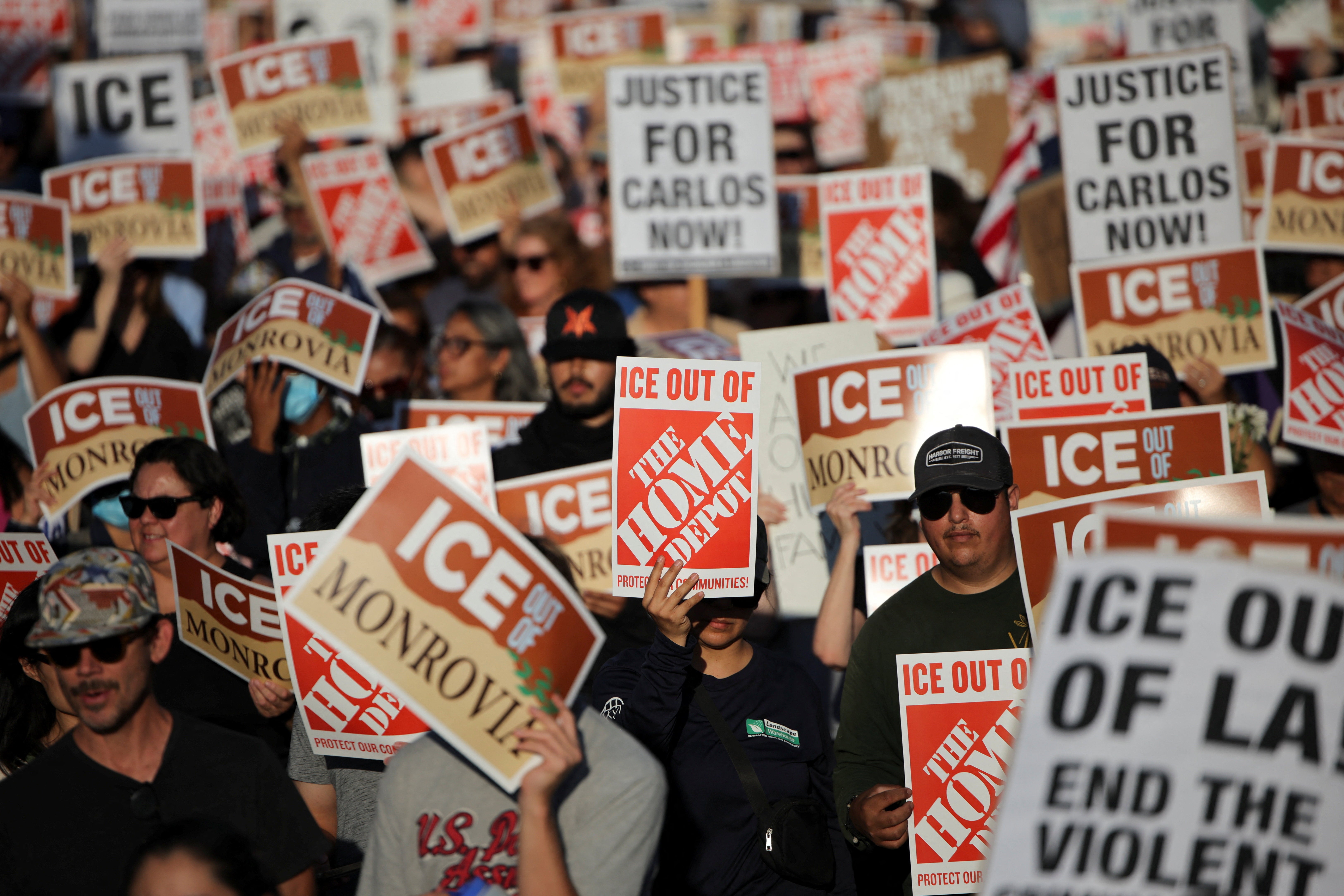 The Supreme Court has temporarily blocked a lower-court order that prevented ICE from carrying out indiscriminate arrests that targeted Latino communities.