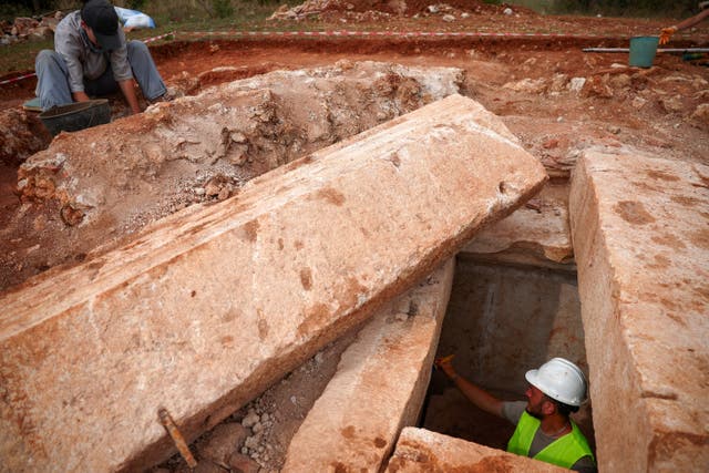 <p>Archaeologists work on Albania's first discovered monumental tomb, which they suggest may be a mausoleum, dated to the Roman period IIIâ€“IV century AD, in Strikcan, Albania, September 4, 2025. REUTERS/Florion Goga</p>