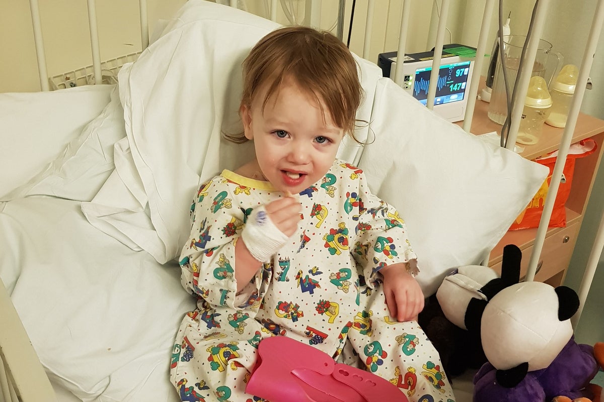 Toddler diagnosed with inoperable brain tumour after going blind ‘overnight’ Toddler diagnosed with inoperable brain tumour after going blind ‘overnight’