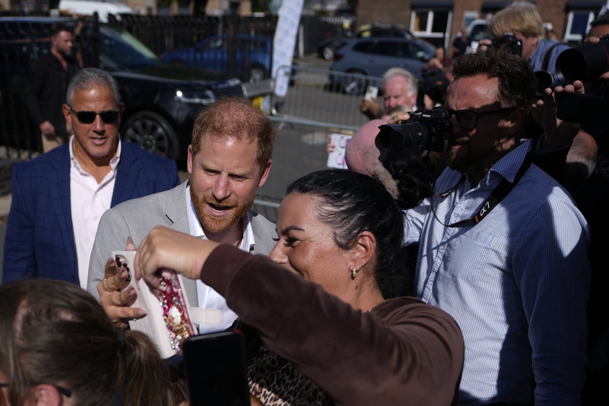 https://static.independent.co.uk/2025/09/09/15/9cfe1b18b579bcb1f9bdef6cc9021863Y29udGVudHNlYXJjaGFwaSwxNzU3NTEzMzcx-2.81545132.jpg?width=1200&height=800&crop=1200:800