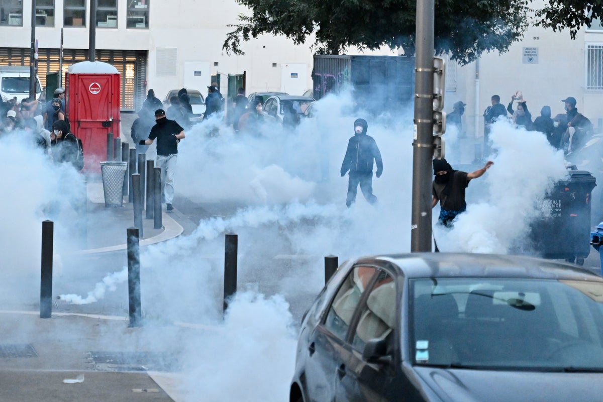 https://static.independent.co.uk/2025/09/10/09/France_Block_Everything_92497.jpg?width=1200&height=800&crop=1200:800