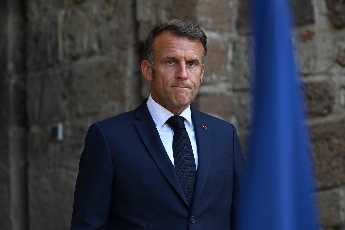 Macron receives standing ovation as France follow UK in recognising Palestine