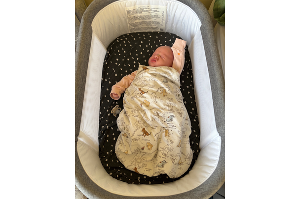 indybest best bedside crib review Ickle Bubba drift gliding crib