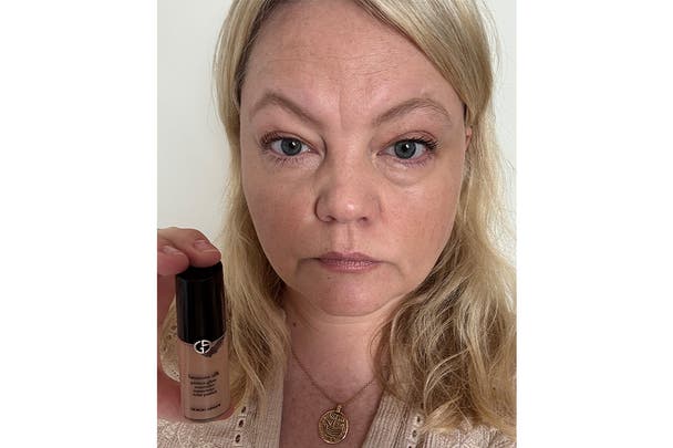 Giorgio Armani luminous silk perfect glow concealer