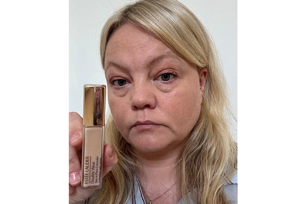 Estee Lauder double wear stay in place concealer