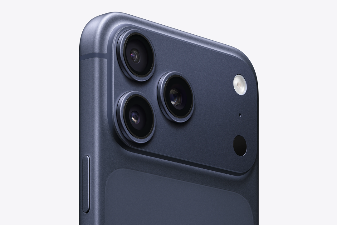 The 17 Pro boasts a 48MP telephoto lens with 8x optical zoom