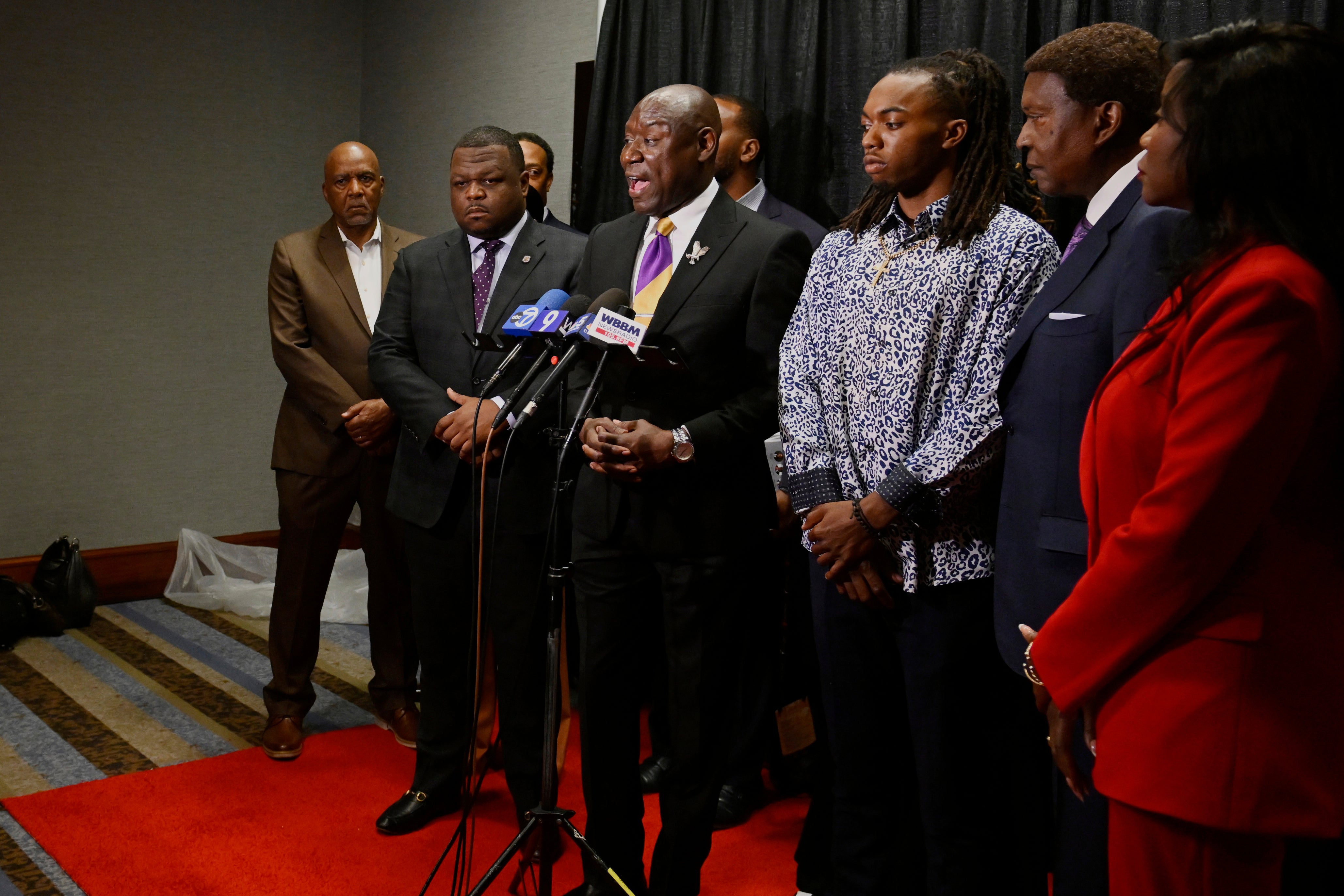 AMN-GEN FLORIDA-POLICÍA GOLPIZA