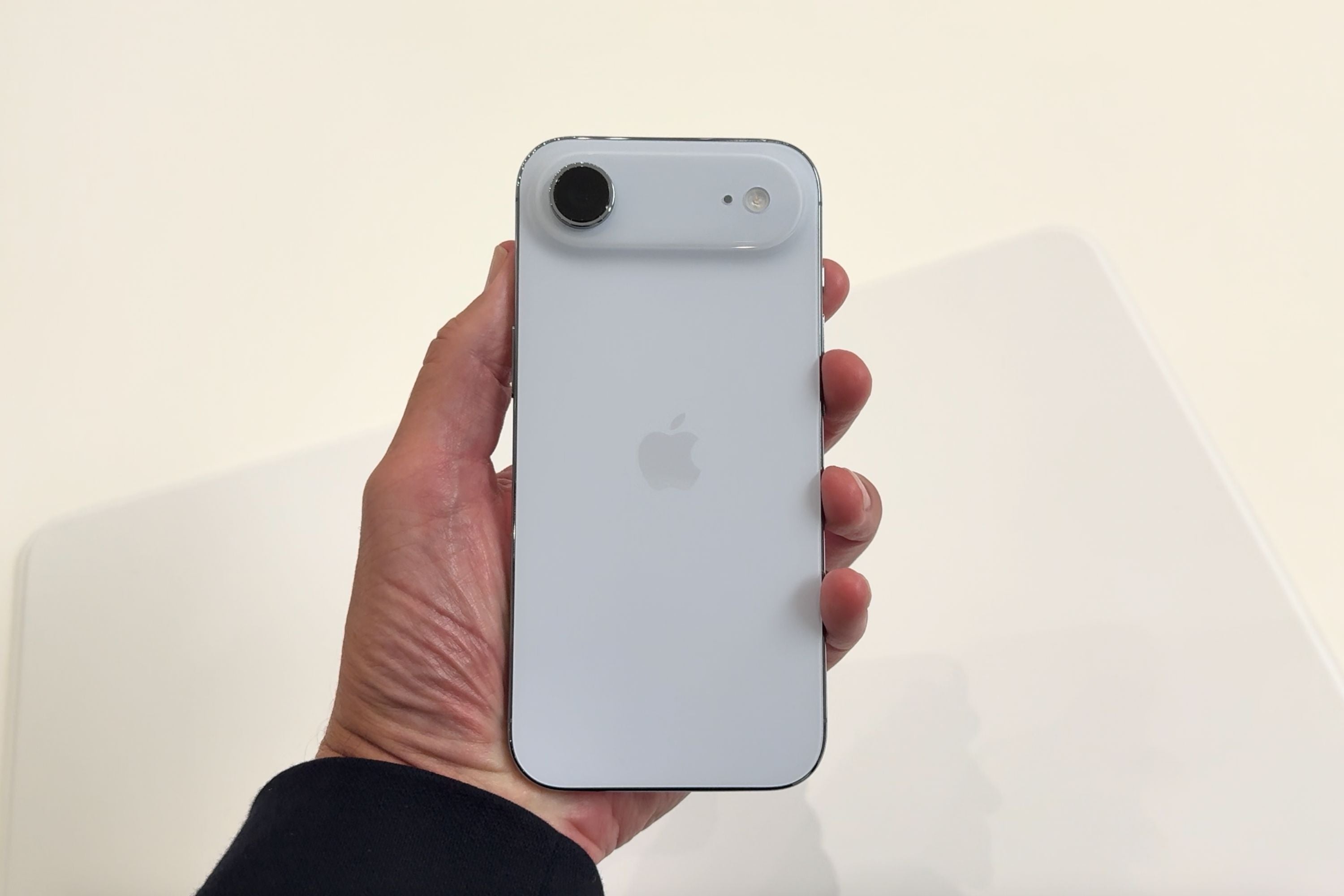 My first look at the iPhone Air – it felt like I was ‘barely holding anything’