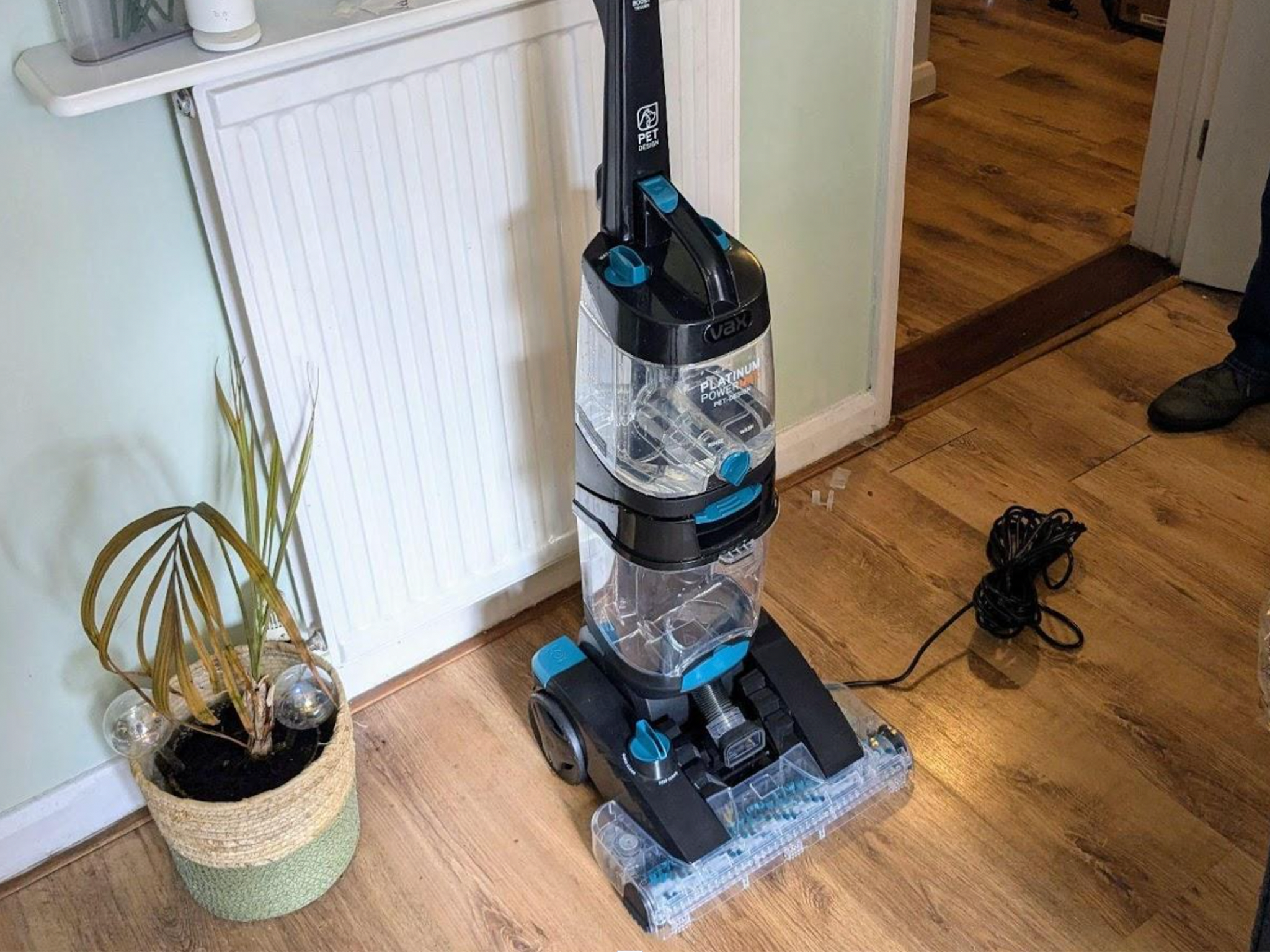 Best carpet cleaner IndyBest review vax platinum power max pet-design