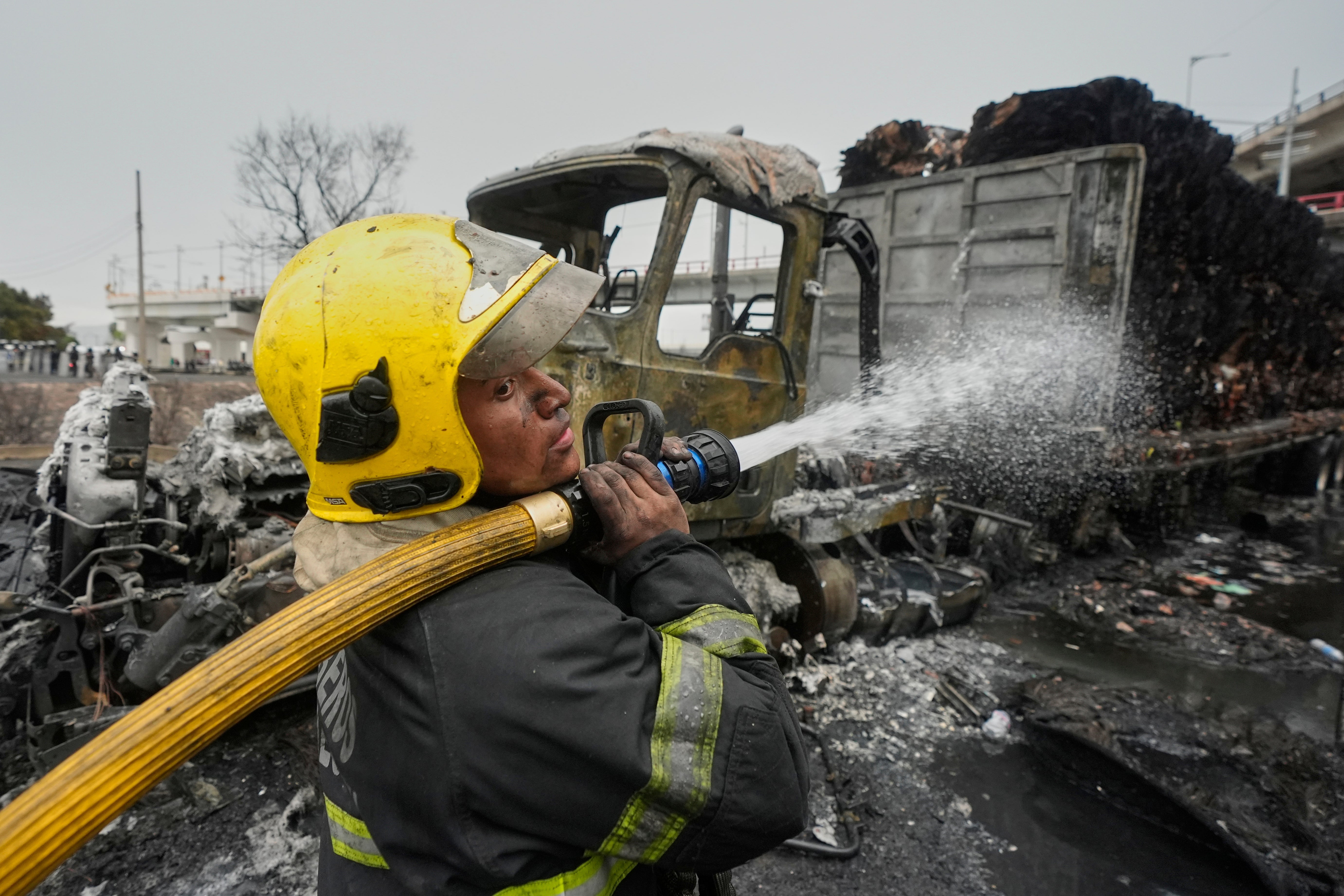 MÉXICO-CAMIÓN-EXPLOSIÓN