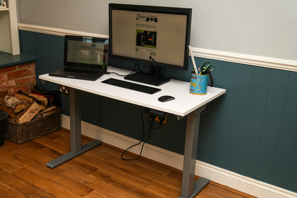 indybest best standing desks review Humanscale eFLOAT Go 2.0