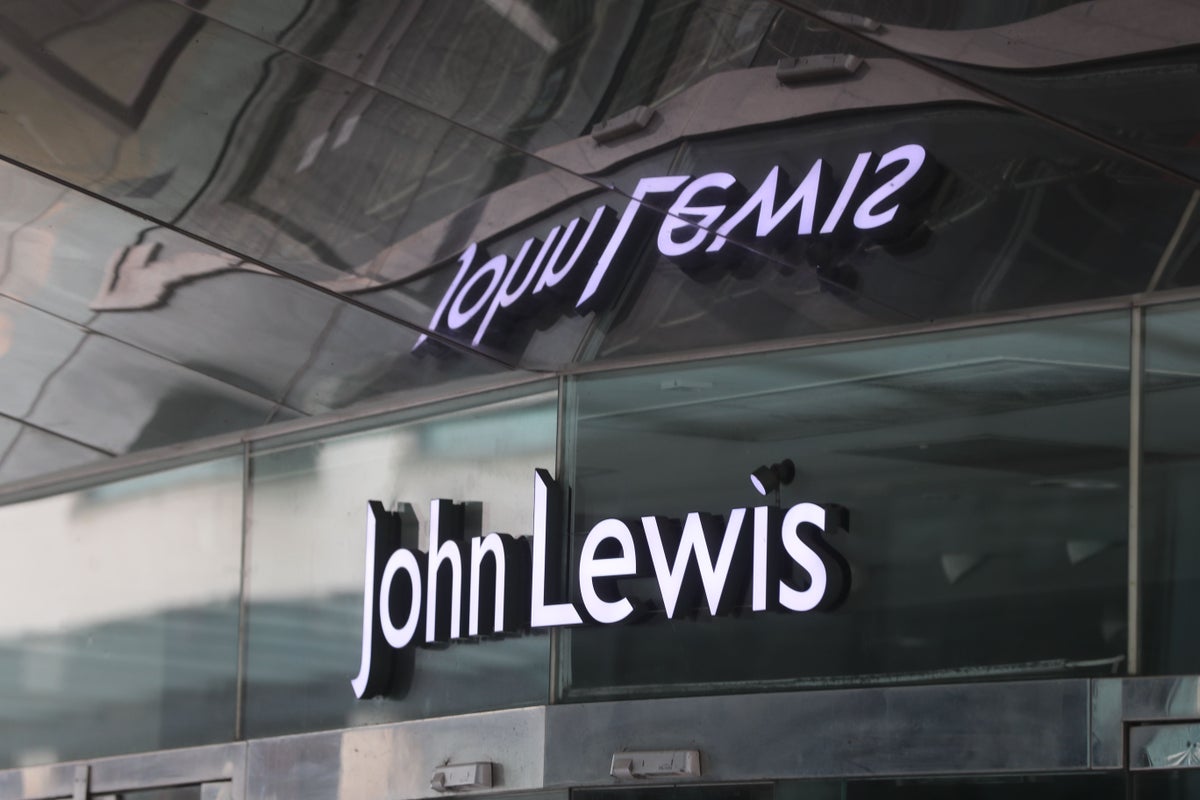 Plans for Business Rate Hike Risk 400 UK Large Stores, 100,000 Jobs