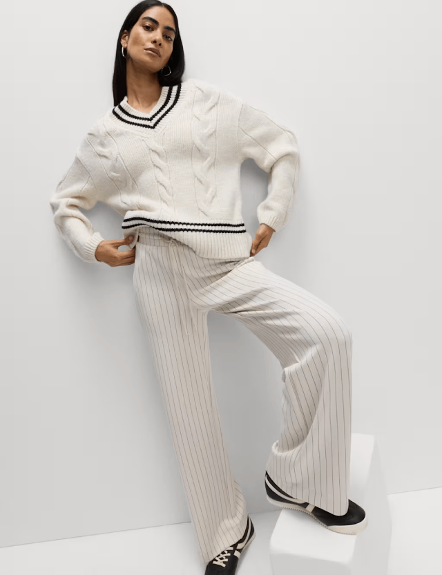 Tipped Cable Knit V-Neck Jumper with Wool