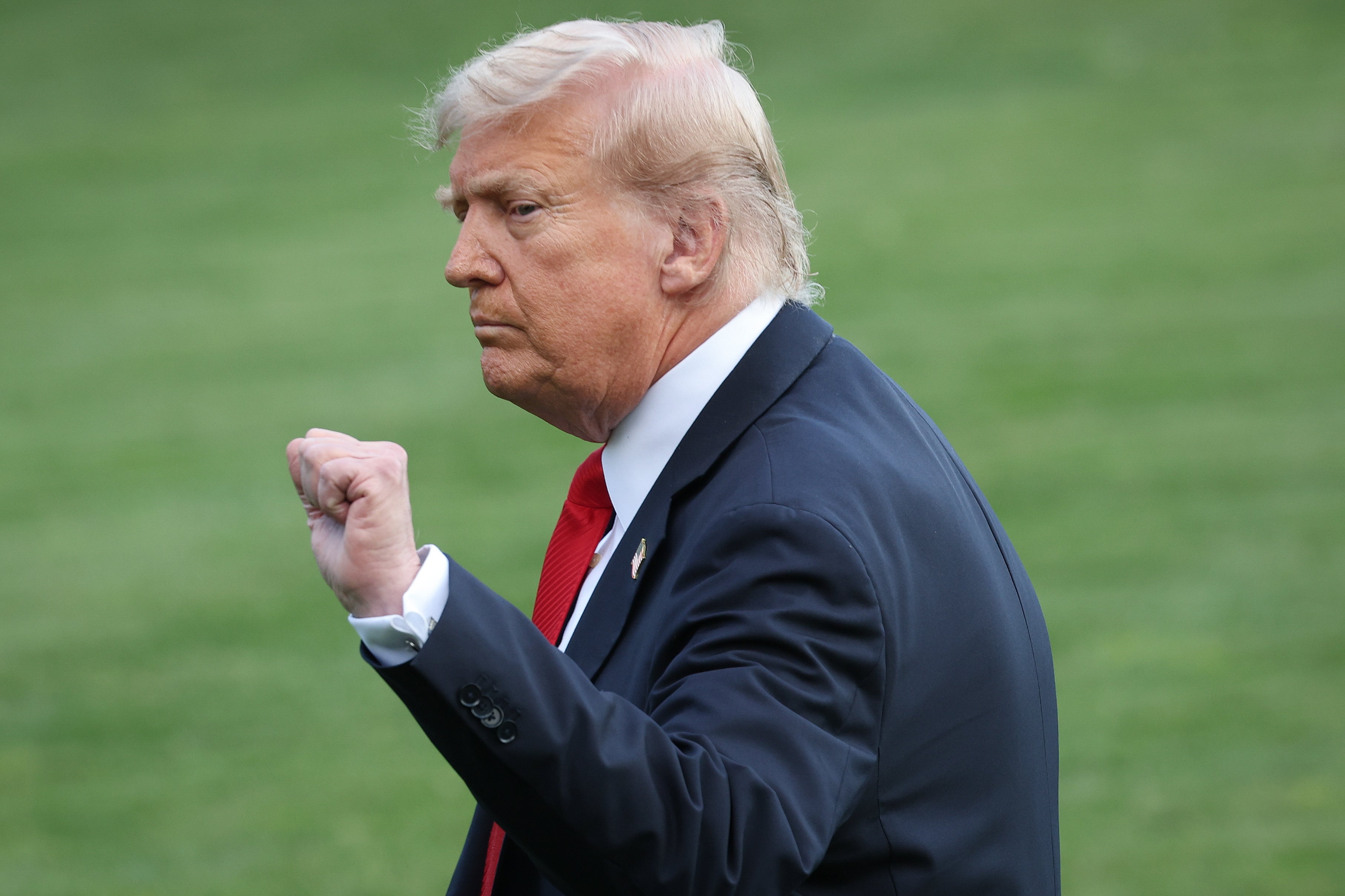 O presidente Donald Trump condenou a violência política após o assassinato de Charlie Kark, mas culpou 'a esquerda radical' para incitá -lo