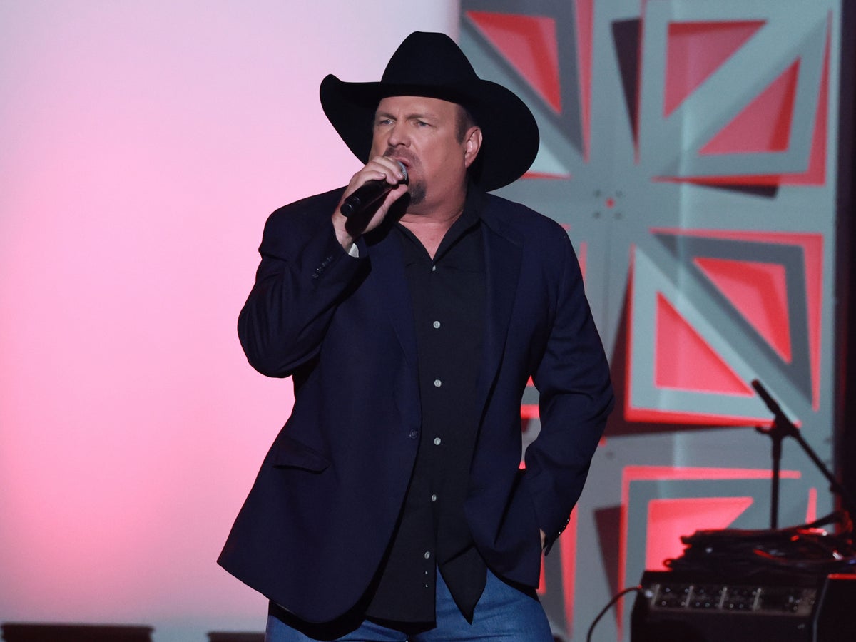 Country star Garth Brooks to headline British Summer Time 2026 after denying rape allegation | The Independent