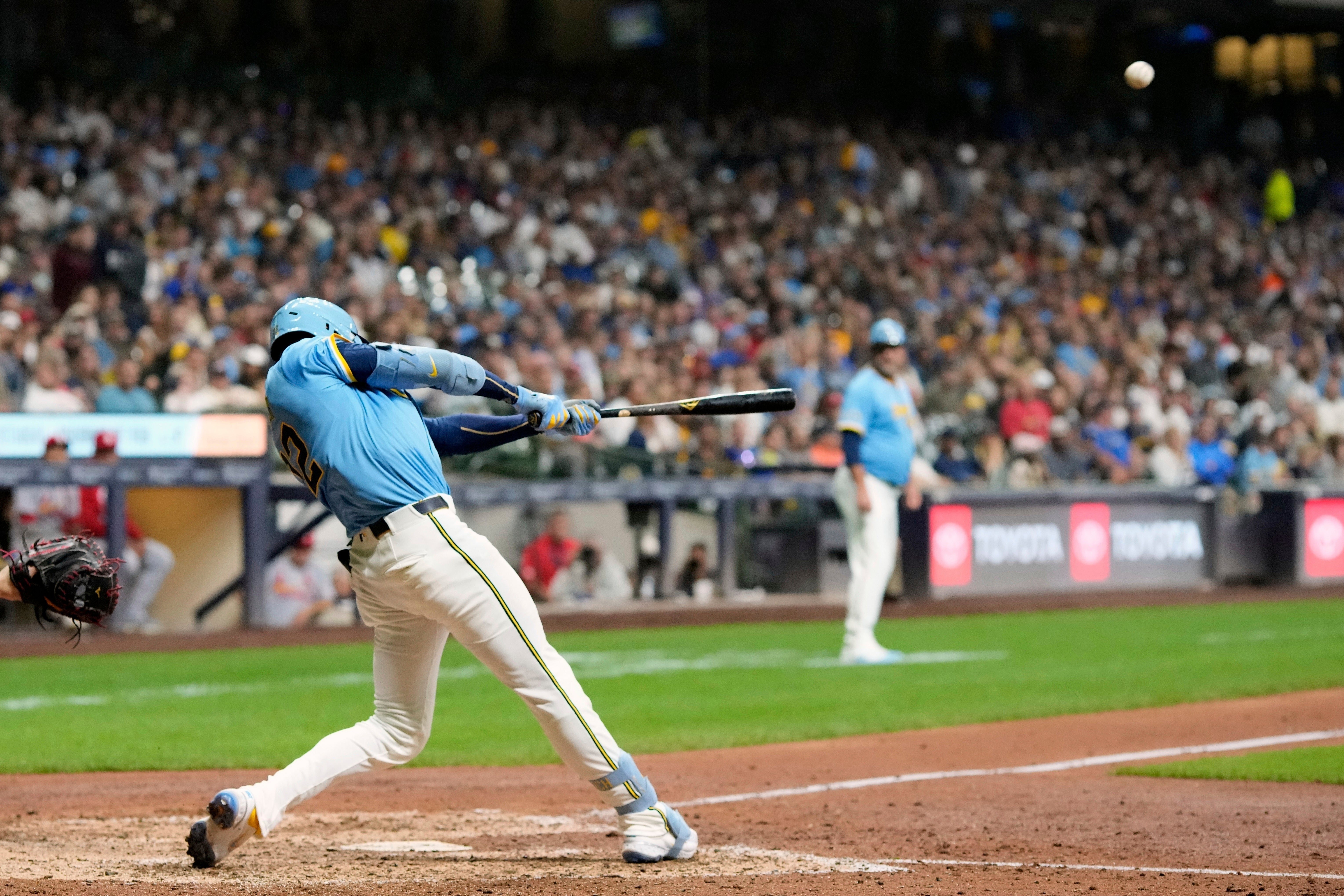 CARDENALES-CERVECEROS