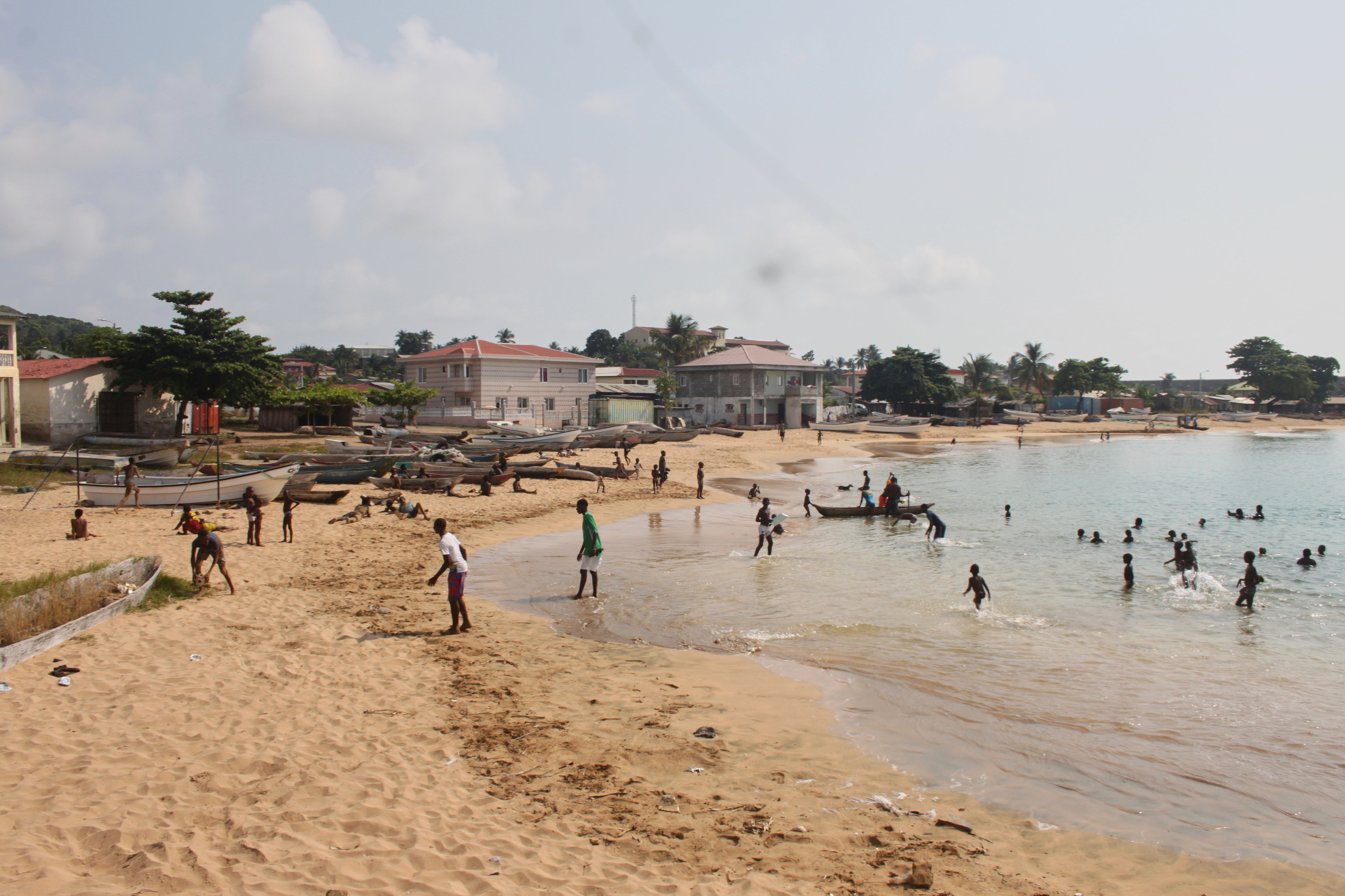 Annobón's geological formation and volcanic past make the island rich in rocks and expands Malabo's influence in the Gulf of Guinea, which is abundantly rich in oil
