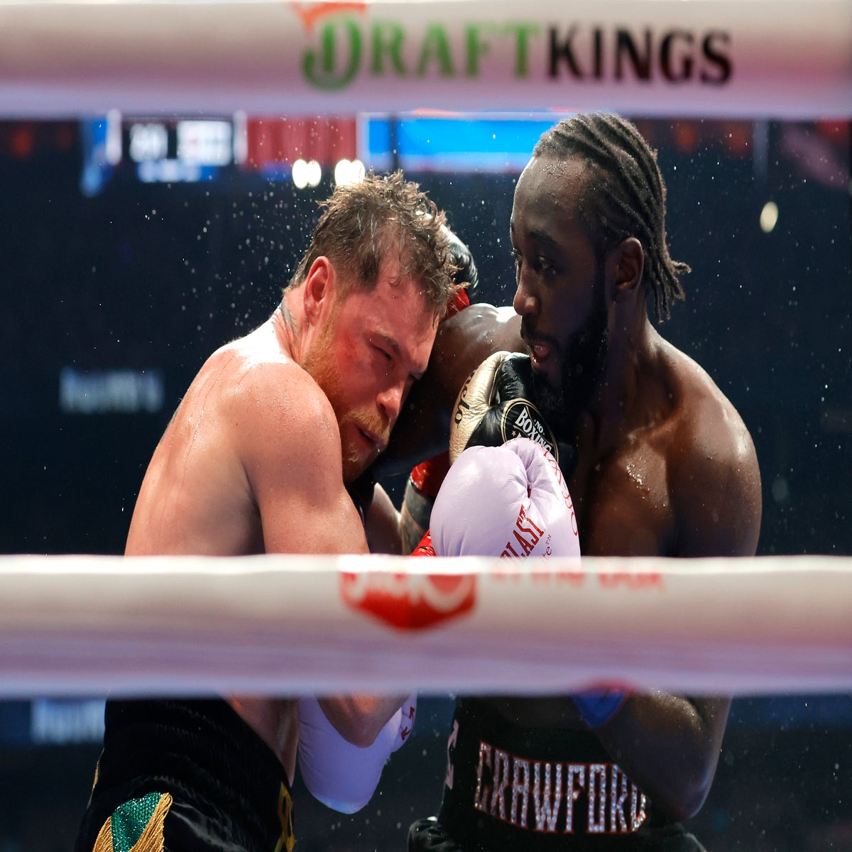 Canelo vs Crawford fight live: Latest boxing results and reaction | The Independent