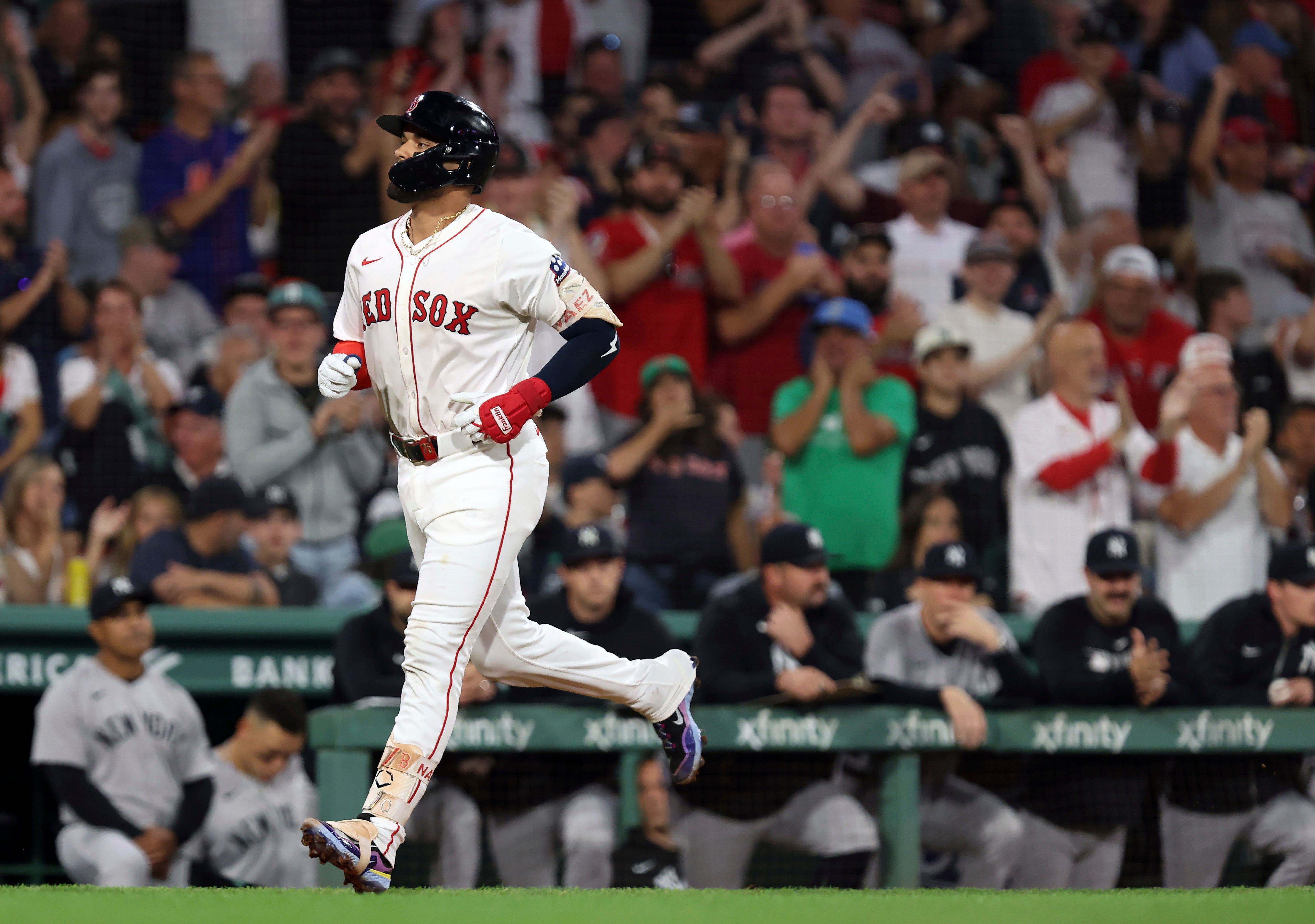 YANKEES MEDIAS ROJAS
