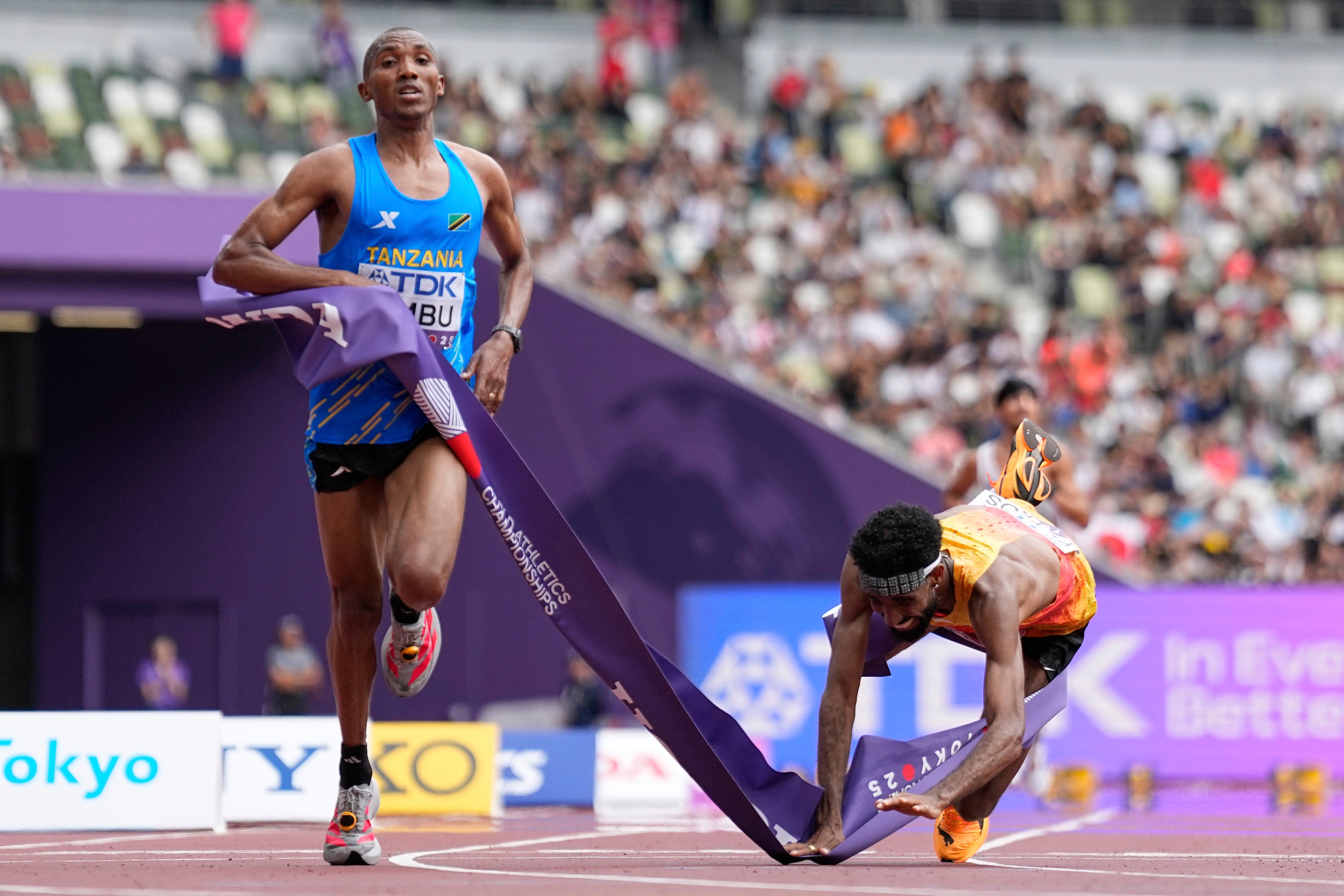 It was the closest major marathon in athletics history