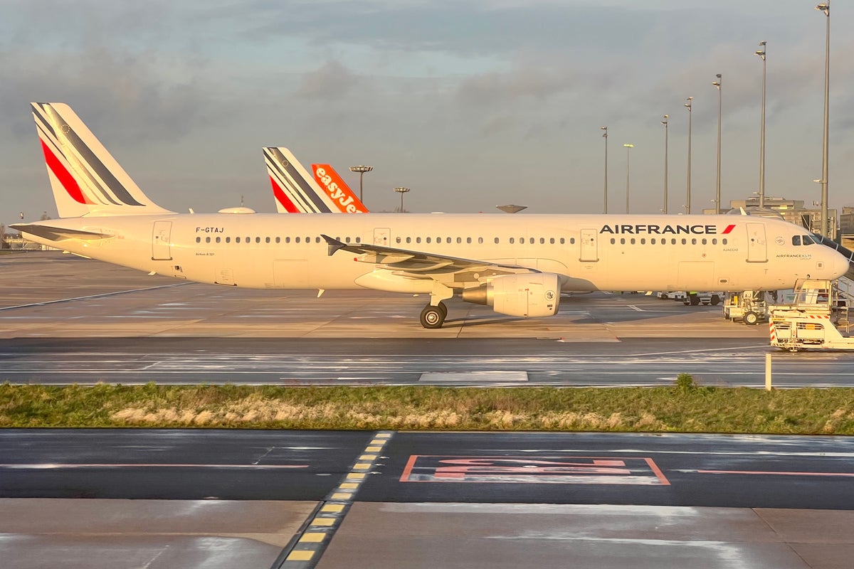 Flight chaos postponed as French air-traffic controllers delay – and extend – strike