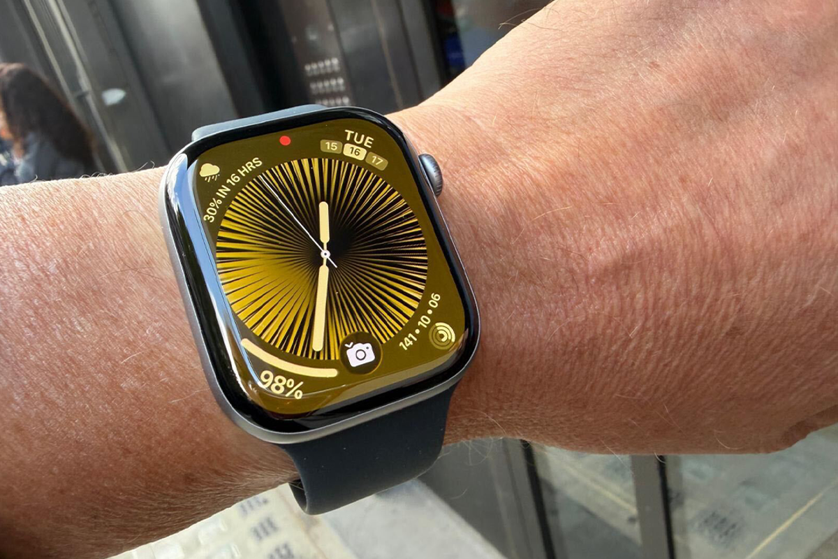 Apple explains how its new Watch can measure how hard your heart is beating
