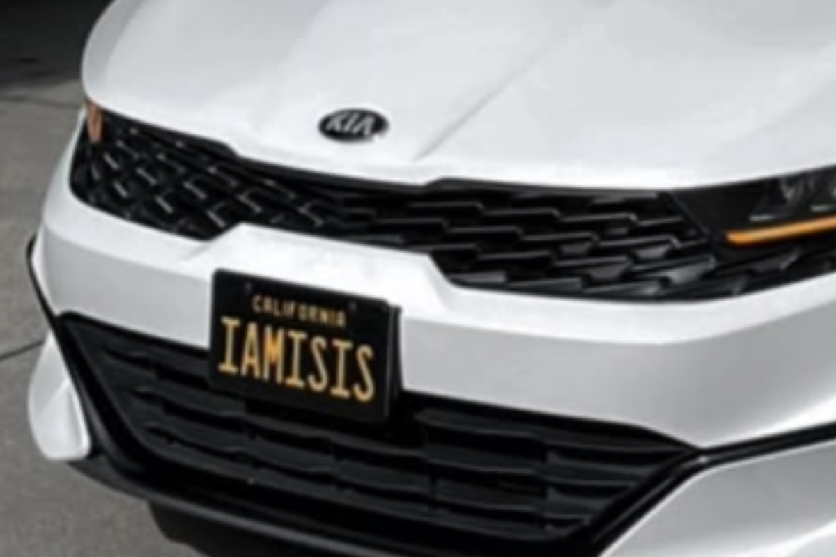 Woman called Isis must change license plate that reads ‘IAMISIS,’ DMV says Woman called Isis must change license plate that reads ‘IAMISIS,’ DMV says