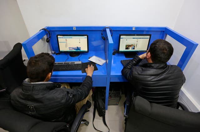 Afghanistan-Taliban Internet