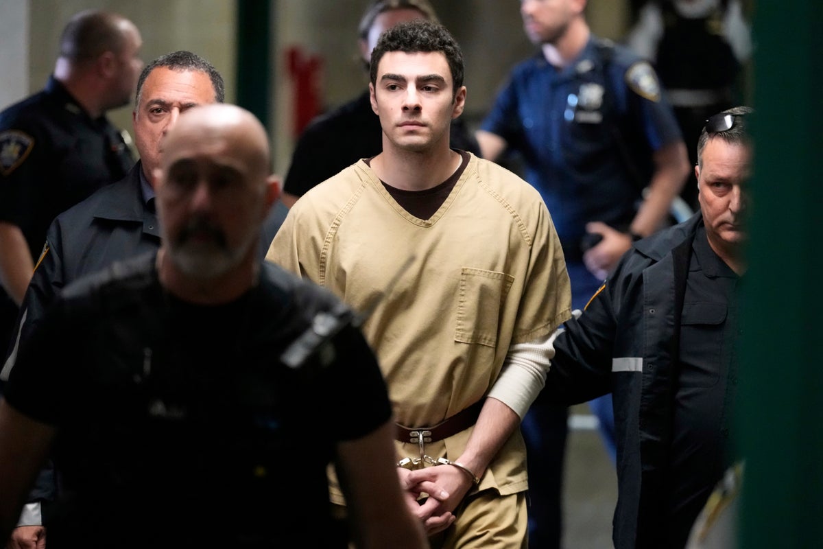 Luigi Mangione lawyers file motion to dismiss murder case citing ‘Marvel movie’ perp walk and ‘politicized’ death penalty ruling