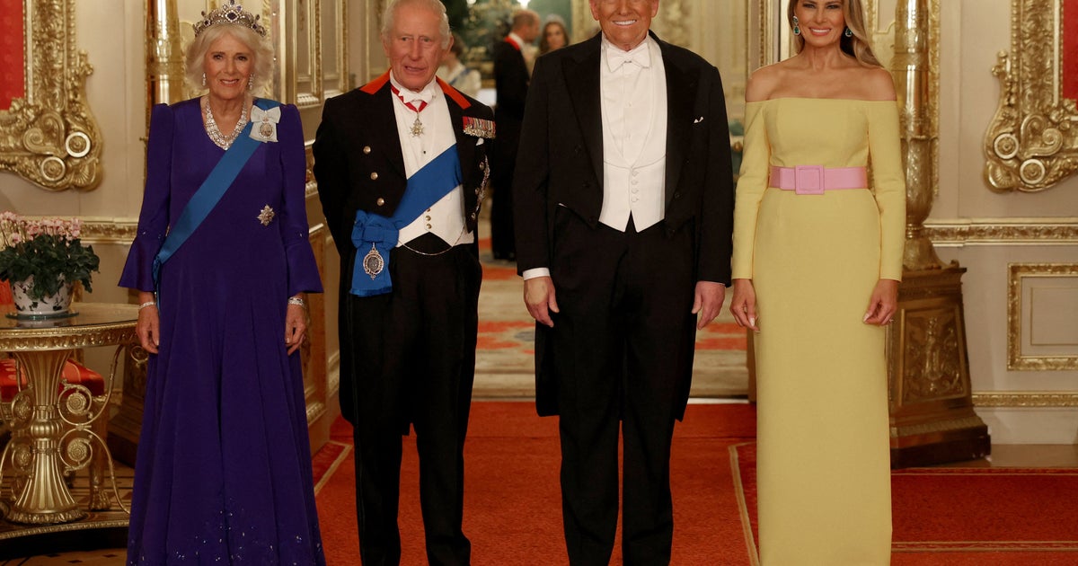 melania dress at uk dinner Melania Trump's Windsor fashion: The first lady was utterly inscrutable until she wasn't