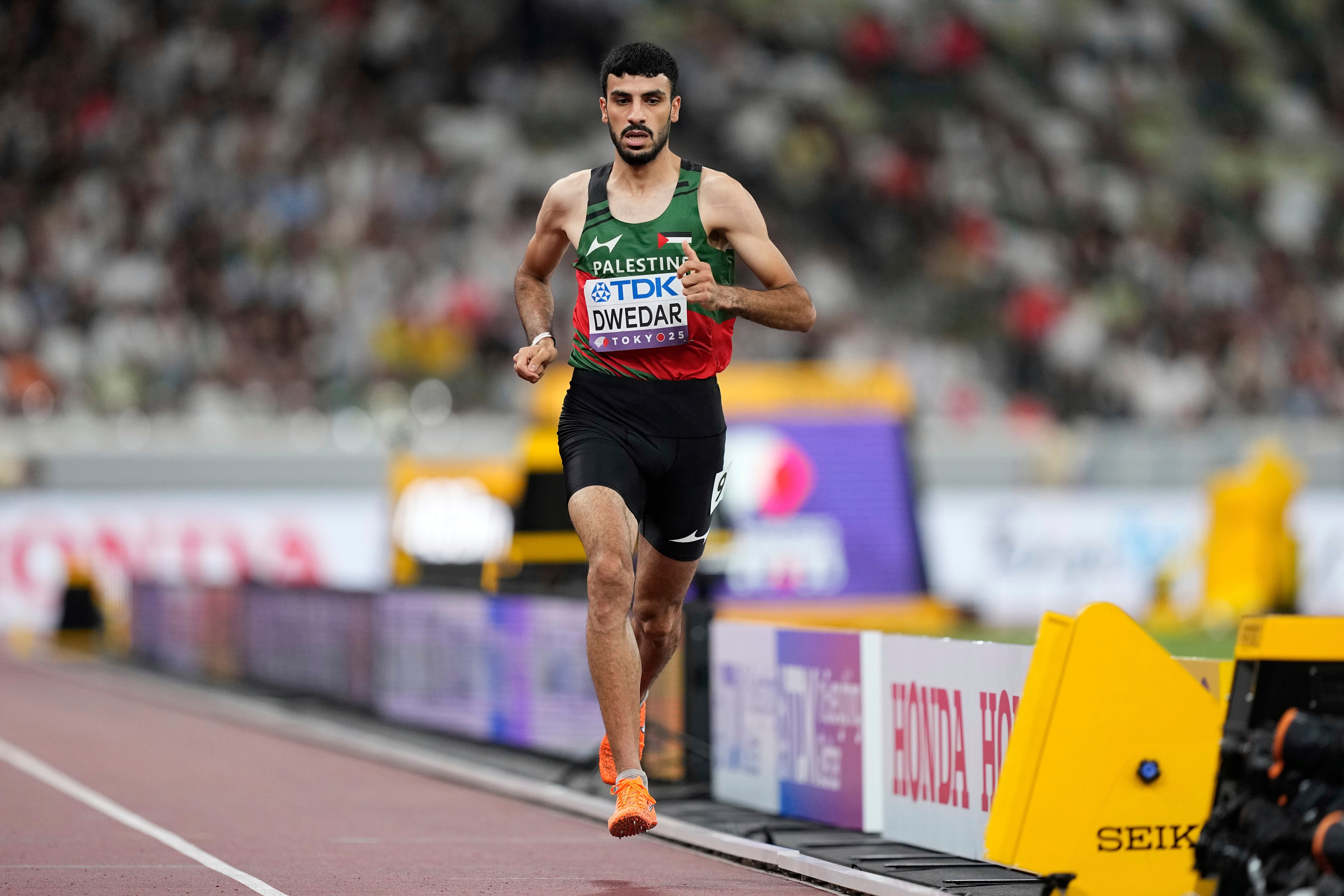 Dwedar crossed the line nearly nine seconds behind heat winner Max Burgin in the first round of the men’s 800m