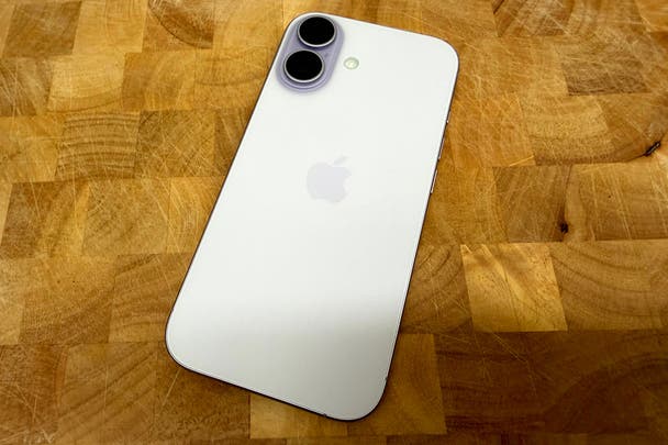 iPhone 17 review