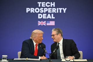 Donald Trump and Keir Starmer embrace after finishing talks at Chequers