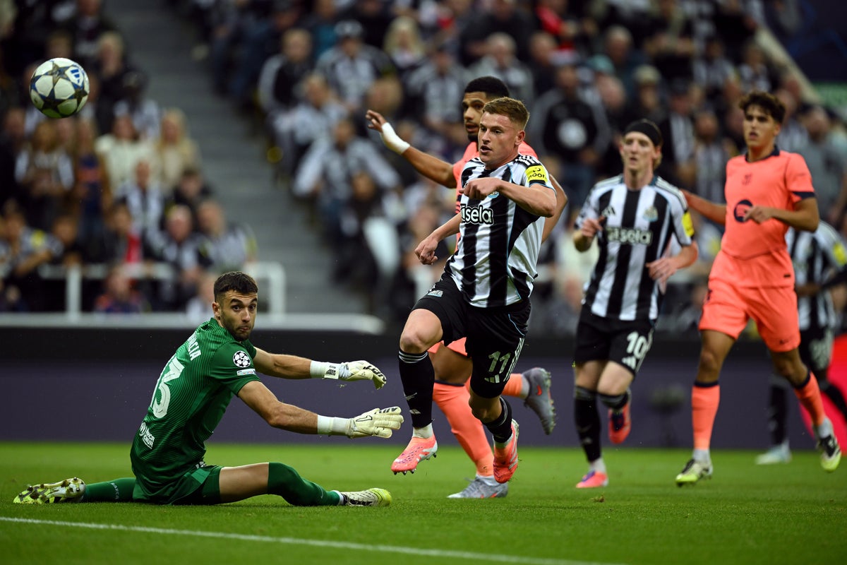 Newcastle v Barcelona live: Magpies push for opening goal in ferocious Champions League atmosphere 
