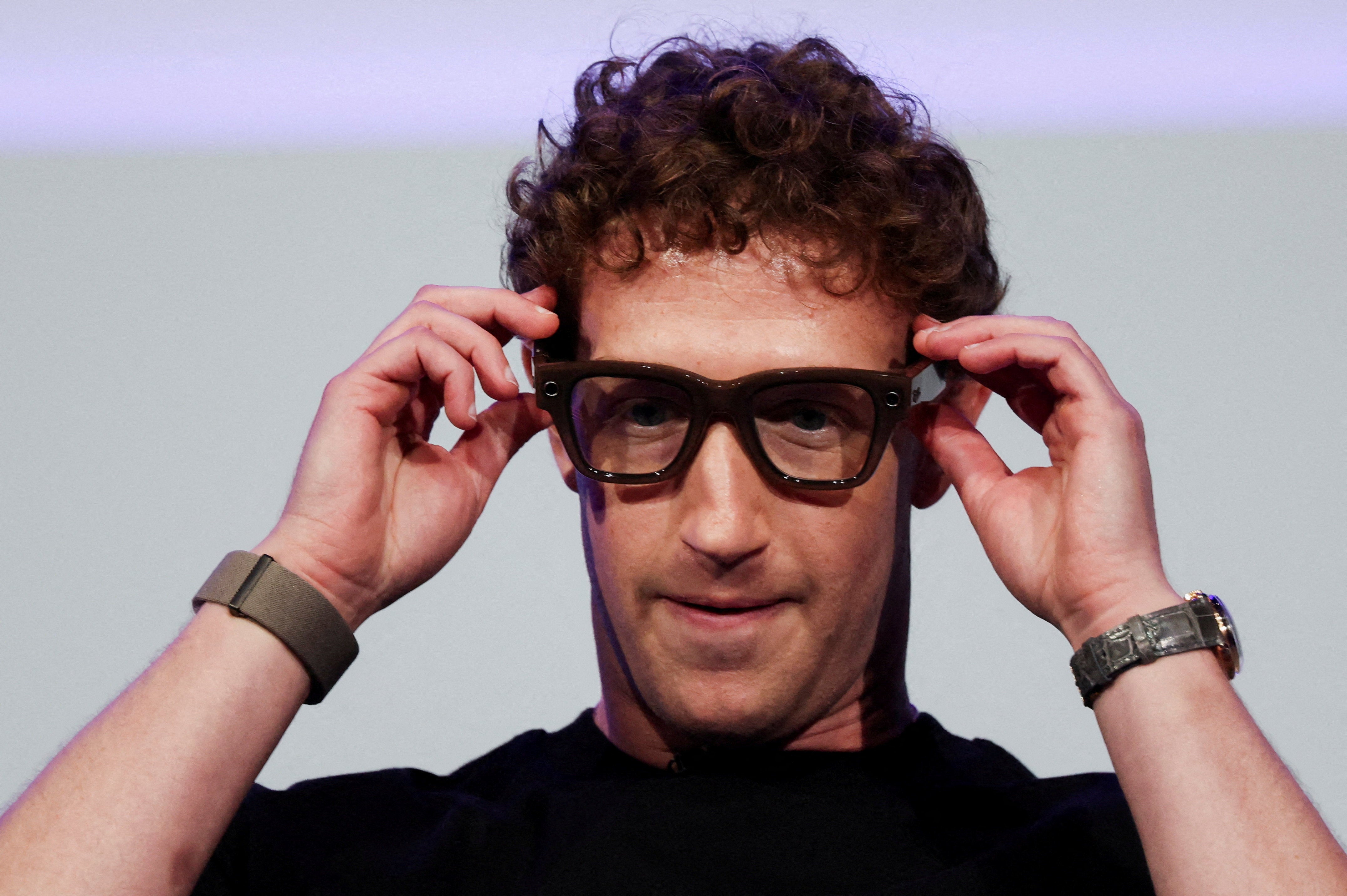 Meta CEO Mark Zuckerberg has unveiled new smart glasses powered by artificial intelligence