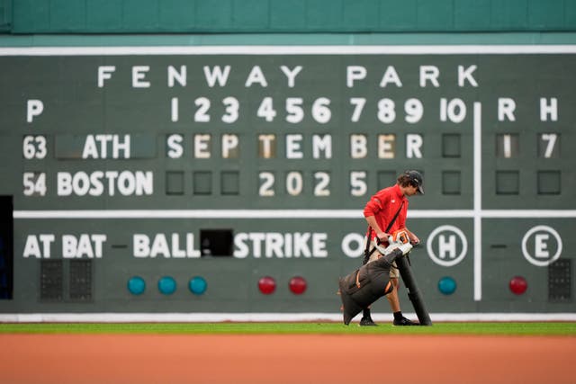 ATLÉTICOS MEDIAS ROJAS