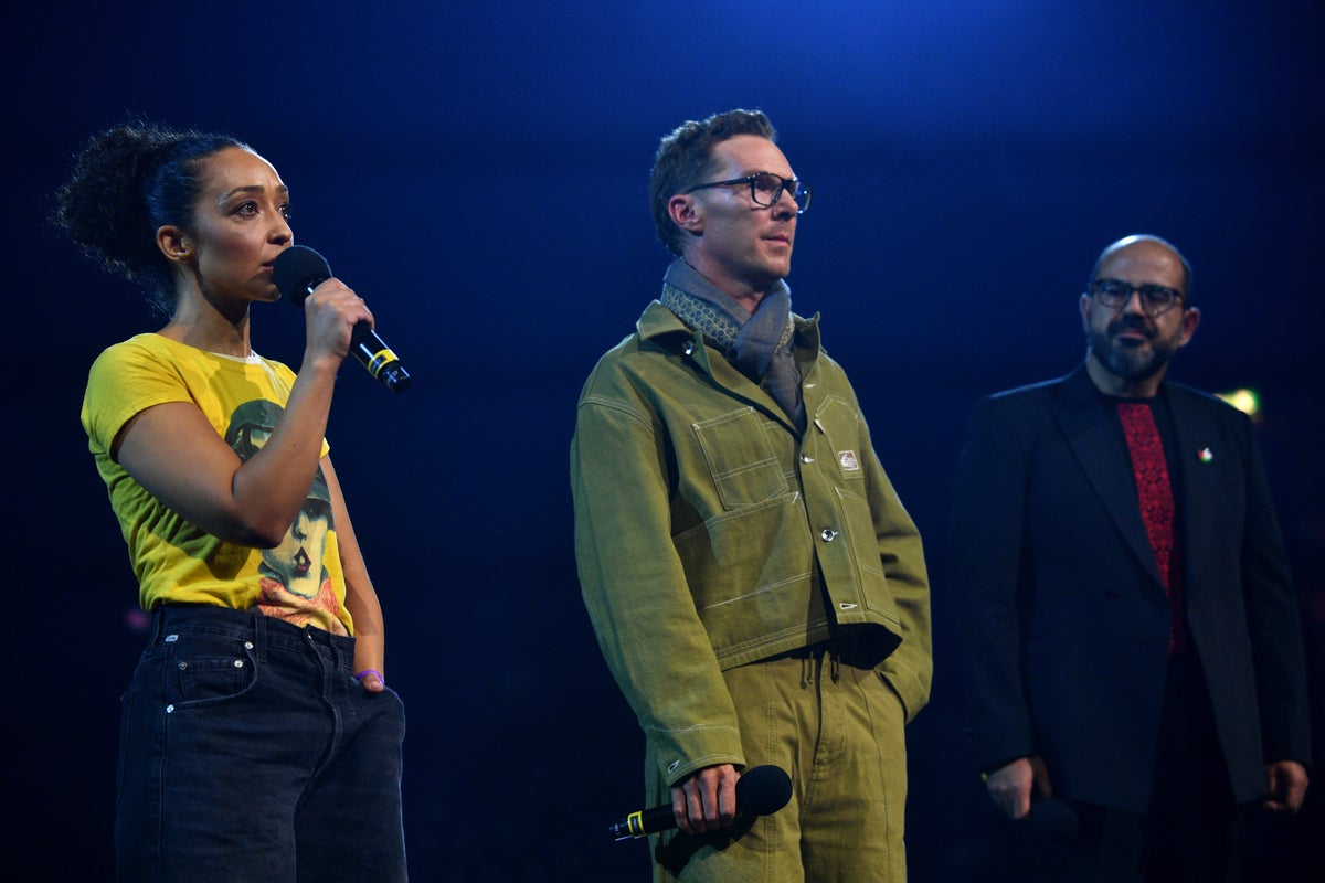 ‘Silence is complicity’: Benedict Cumberbatch, Florence Pugh and Riz Ahmed lead rousing Together for Palestine concert