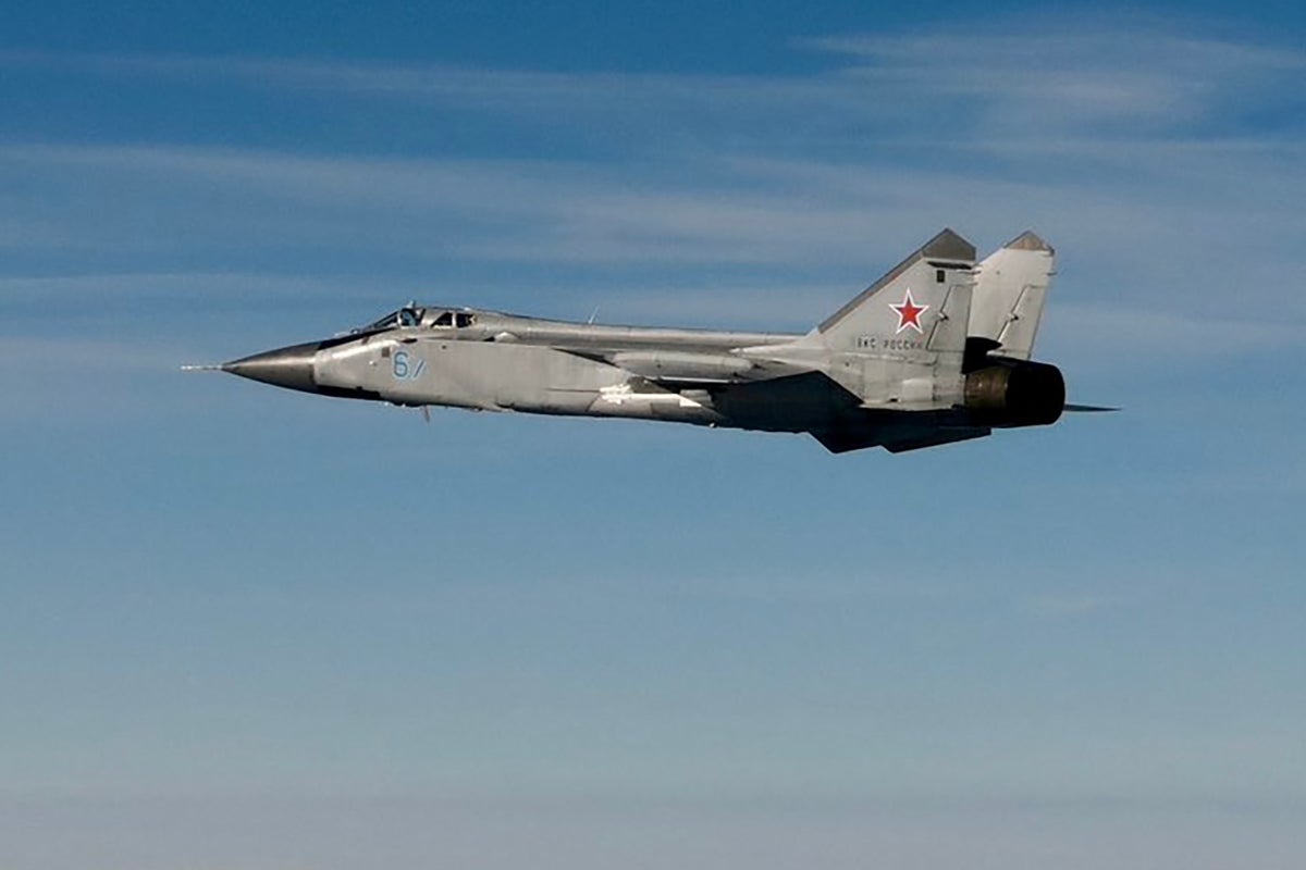 ウクライナ・ロシア戦争最新：米国とカナダは、アラスカからロシアの軍事機を傍受するために戦闘機をスクランブルする戦闘機をスクランブルします