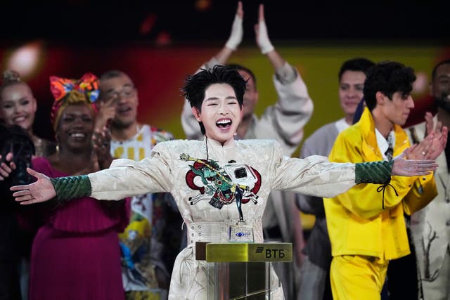 <p>Vietnam's Duc Phuc celebrates after winning the International Music Competition "Intervision" at the Live Arena outside Moscow, Russia, Sunday, Sept. 21, 2025. (AP Photo/Alexander Zemlianichenko)</p>