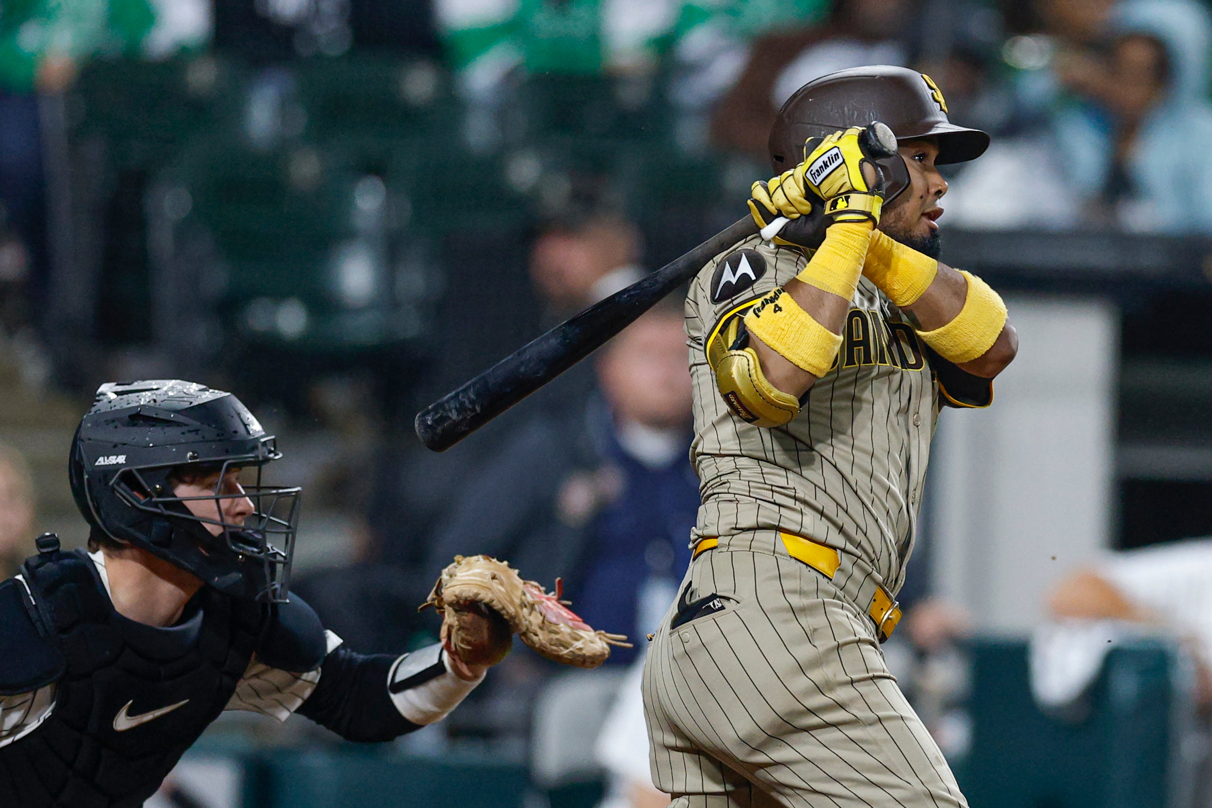 PADRES-MEDIAS BLANCAS