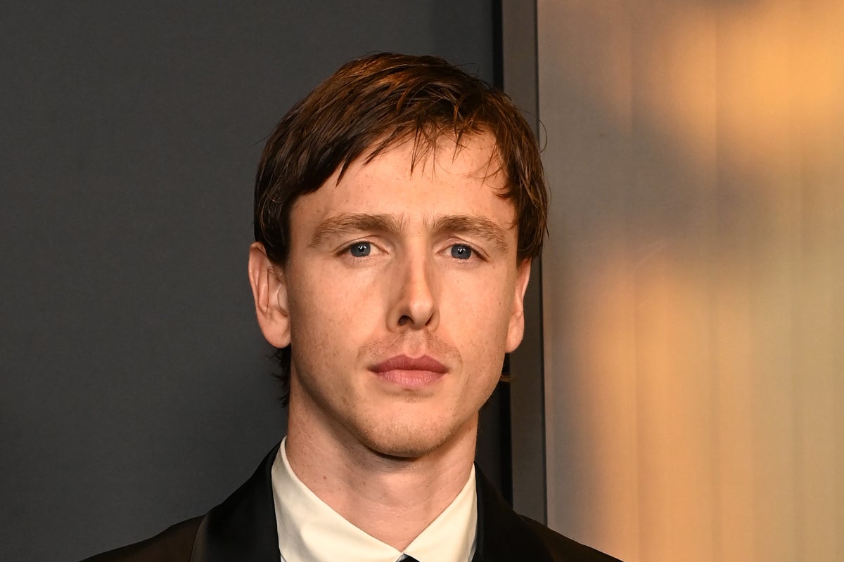 Harris Dickinson appears to name actor who ‘humiliated’ him on early film set Harris Dickinson appears to name actor who ‘humiliated’ him on early film set