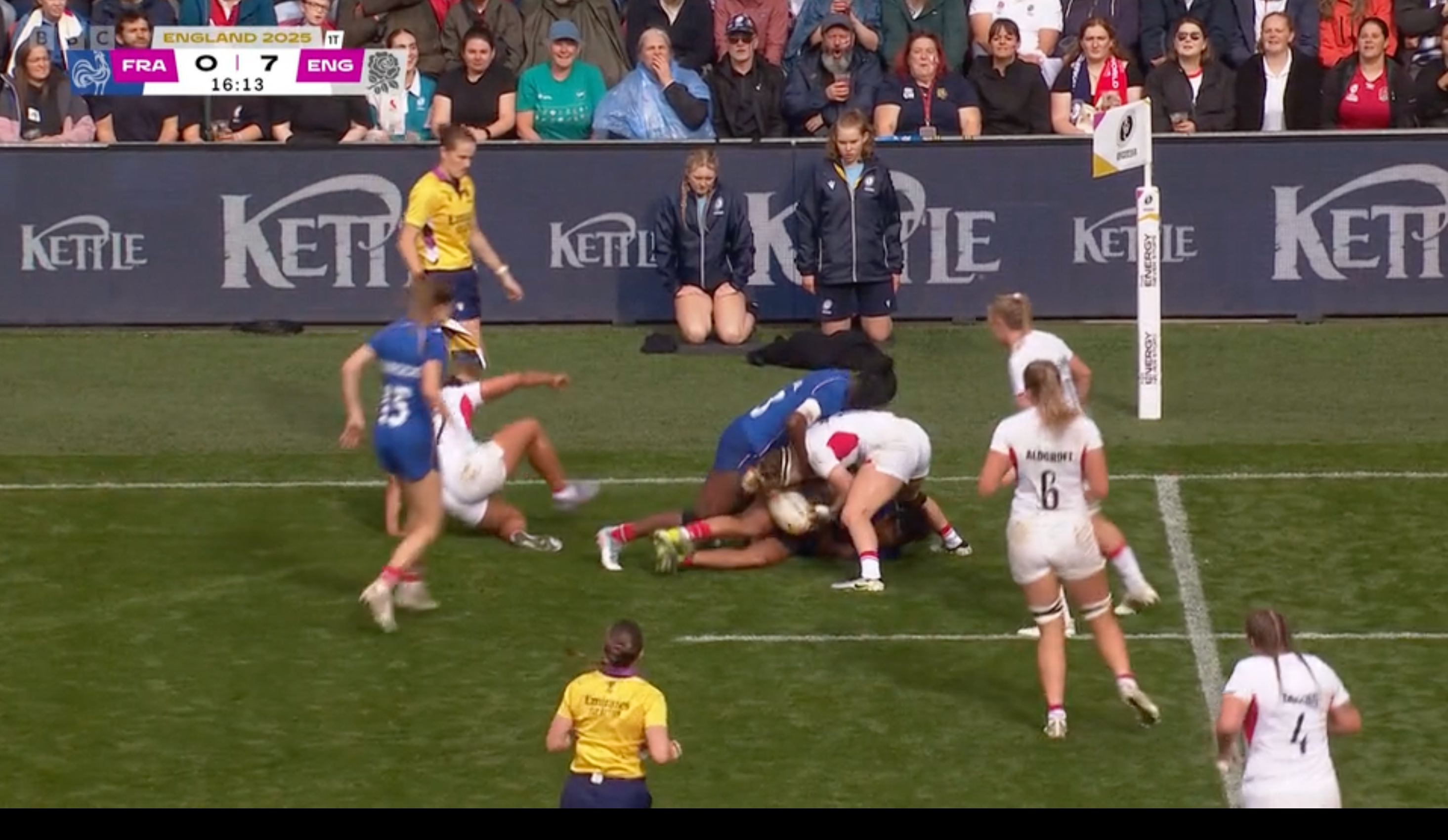 Meg Jones captalised on an excellent tackle from centre partner Tatyana Heard to earn one breakdown penalty