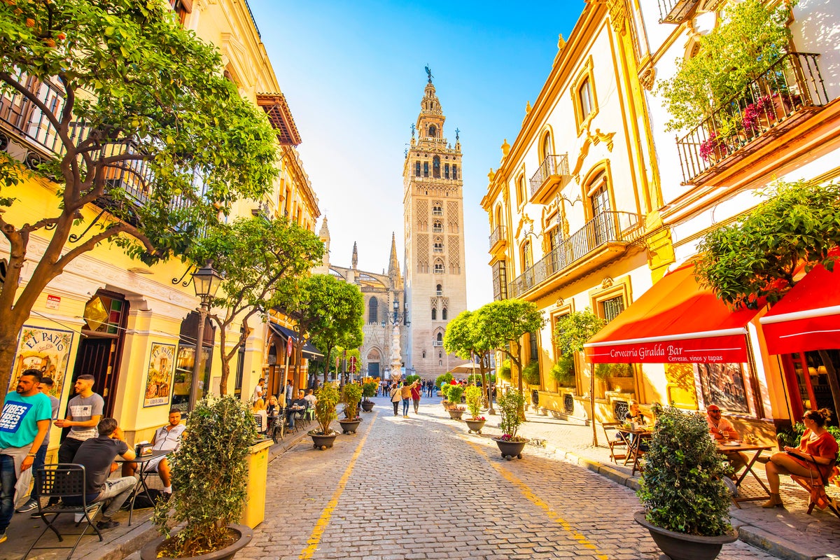 Where is hot in October? Best holiday destinations for autumn sun in 2025