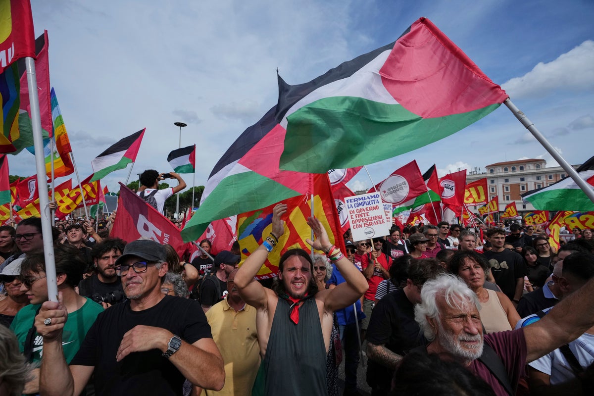 Thousands of Italian workers strike in solidarity with Gaza, causing disruptions across the country