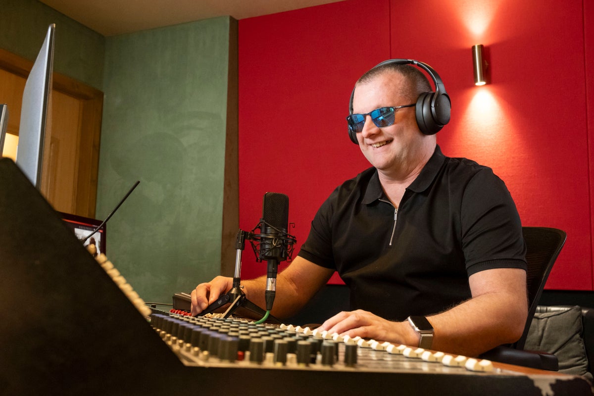Alan Macdonald Named First Scottish Voice of Lidl Self-Checkout Across Scotland