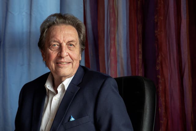 <p>Errol Musk, de 79 años, ha sido acusado de abusar de cinco de sus hijos e hijastros en Sudáfrica y California en denuncias que se remontan a principios de la década de 1990. Ha negado las acusaciones</p>