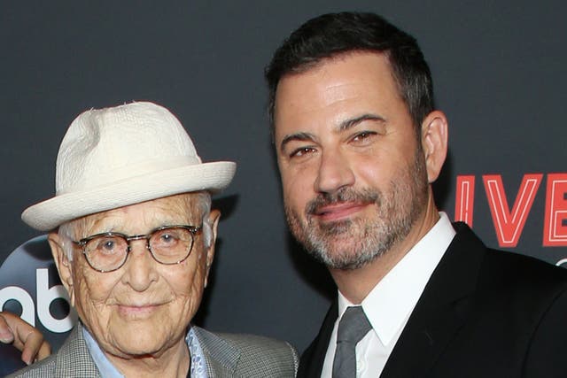 <p>Norman Lear y Jimmy Kimmel juntos en 2019</p>