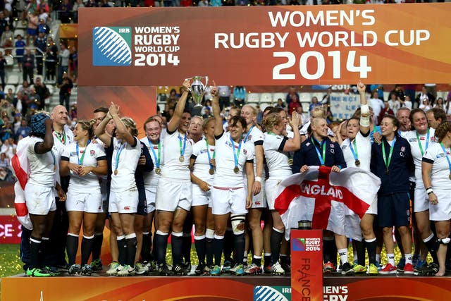 <p>Sarah Hunter (left, holding trophy) was part of the 2014 World Cup winning side</p>